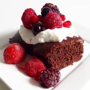 Live Puri chocoladetaartje met kwark en bessen